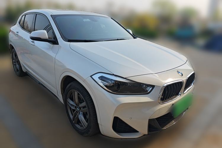 Used BMW X2 2022 sDrive25i M Sport Package Front Right 45 Deg