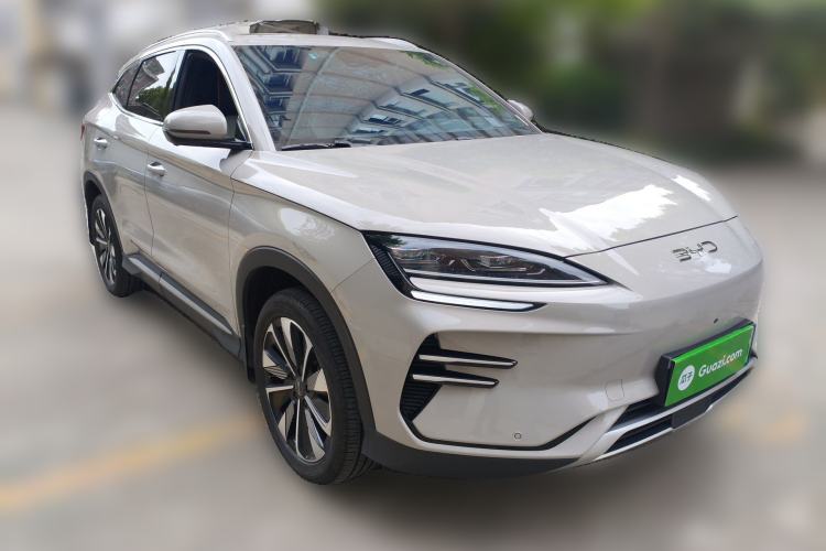 Used BYD Song PLUS New Energy 2025 EV 520km Luxury Version Front Right 45 Deg