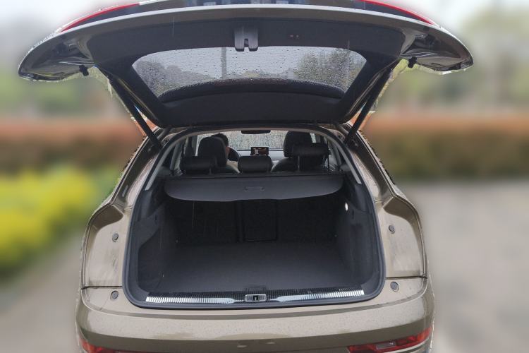 Used Audi Q3 2018 30th Anniversary Edition 35 TFSI Sport Model Trunk