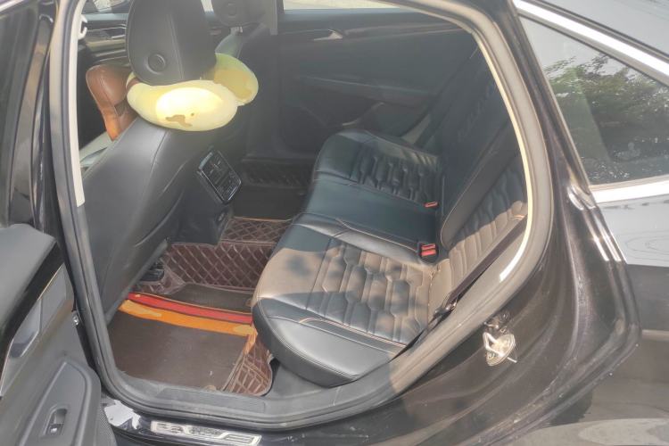 Used Volkswagen Passat 2020 330TSI Elite Edition China VI Left Rear Seat