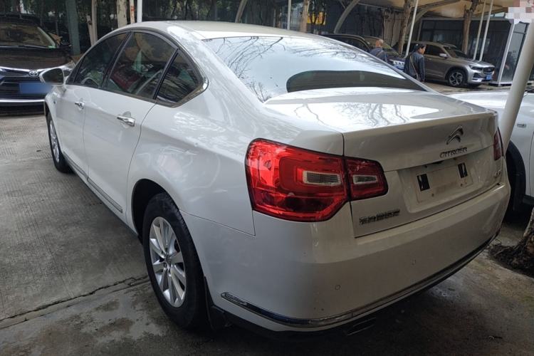 Used Citroen C5 2014 1.6T Automatic Luxury Model Rear Left 45 Deg