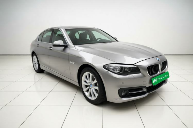 Used BMW 5 Series 2014 528Li Luxury Design Package Front Right 45 Deg