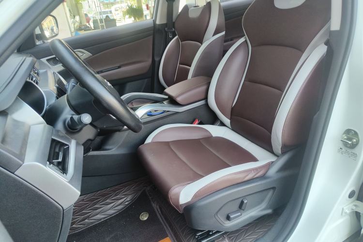 Used Geely Auto Emgrand X7 Sport 2022 1.8TD DCT Zhiya Trim