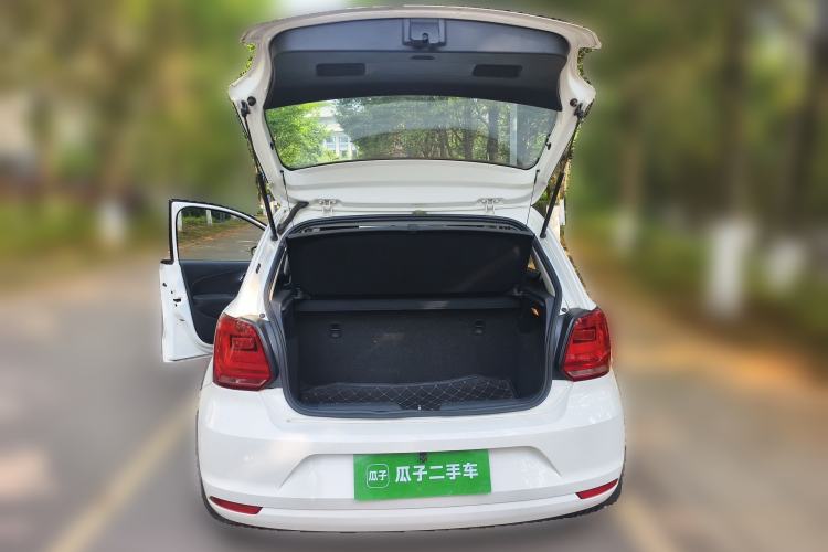 Used Volkswagen Polo 2016 1.4L Manual Fashion Model
