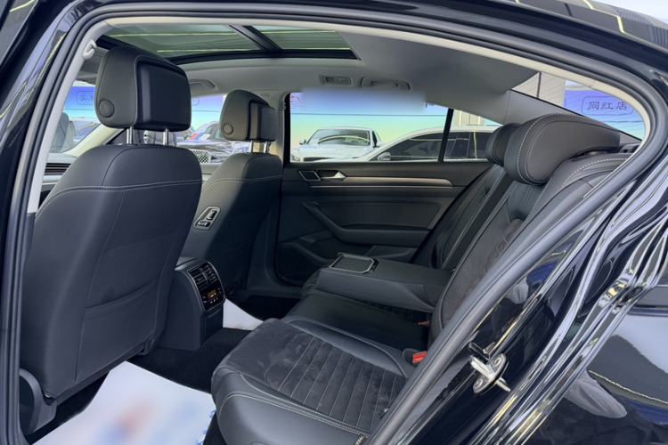 Used Volkswagen Magotan 2020 330TSI DSG Luxury Edition Interior 3