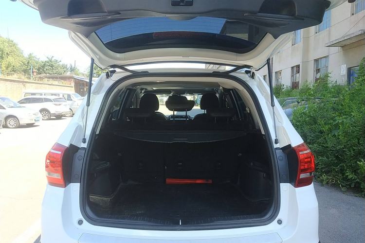 Used Haval H6 2015 Revised Version Sport Edition 1.5T Manual Transmission Two-Wheel Drive Elite Grade