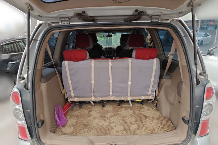 Used Buick GL8 2011 2.4L CT Comfort Edition