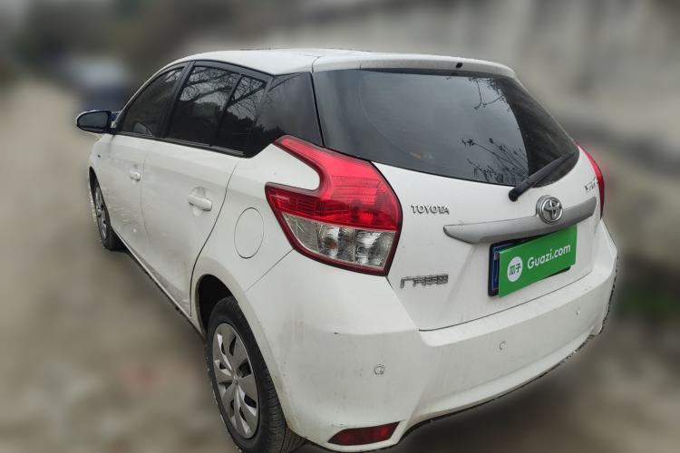 Used Toyota YARiS L Zhi Xuan 2015 1.5E Automatic Charm Edition
