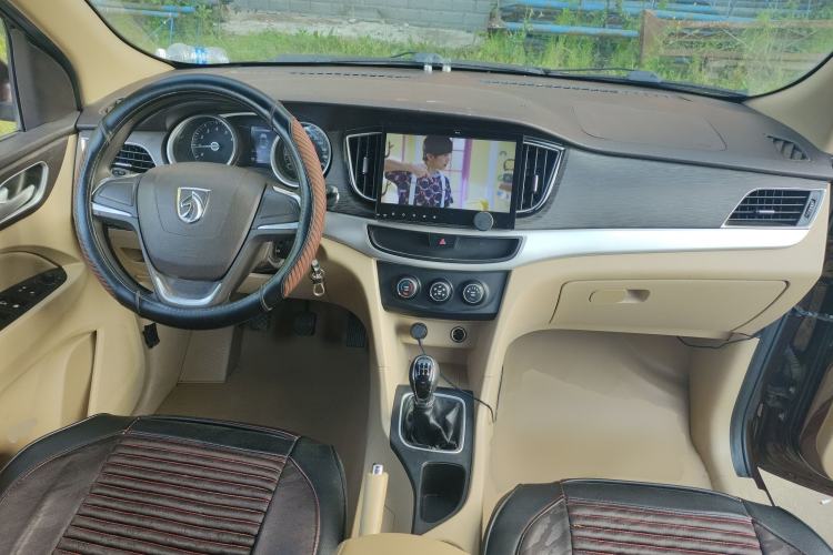 Used Baojun 730 2016 1.5L Manual Standard Version 7 Seats