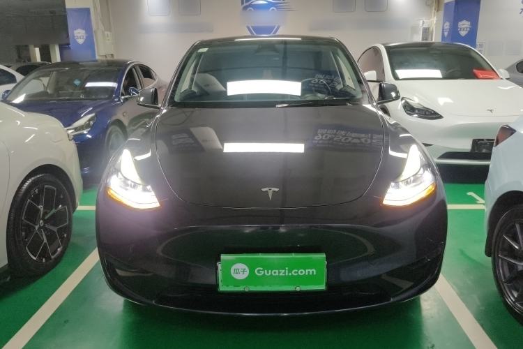 Used Tesla Model Y 2024 Long-Range All-Wheel-Drive Version