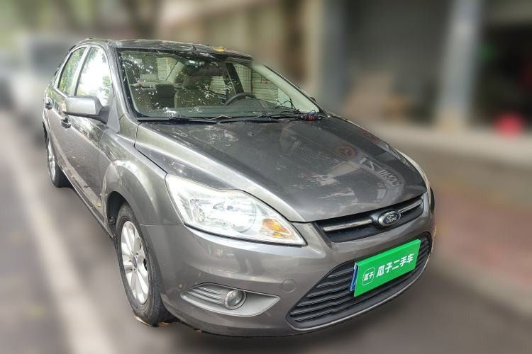Used Ford Focus 2013 Sedan Classic 1.8L Manual Base Model