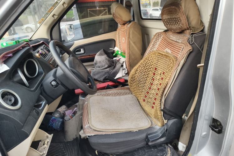 Used CHANGAN KAICHENG Ruixing M80 2018 1.5L Base Model Van Semi-Blind Window Flat Roof Rear-Hinged Doors 4G15S