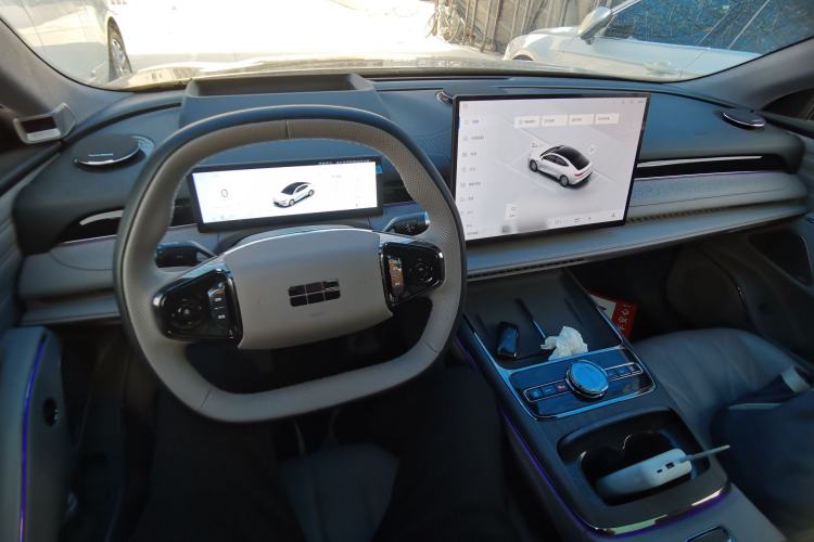 Used Geely Galaxy 8 2025 130km EM-P Starship Edition