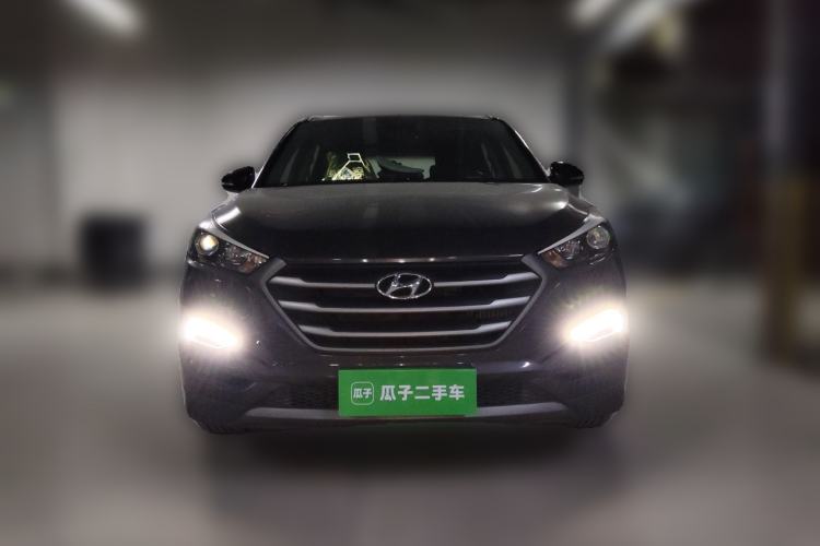 Used Hyundai Tucson 2015 1.6T Dual-Clutch Two-Wheel-Drive Comfort Model Front