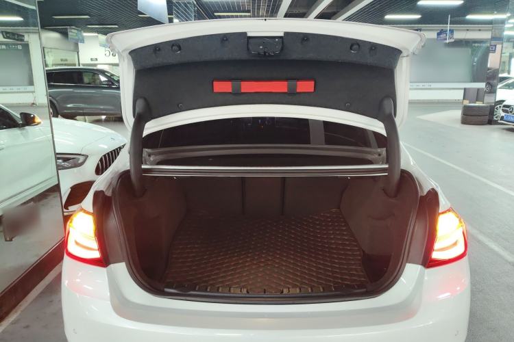 Used BMW 3 Series 2018 320Li Fashion Model
