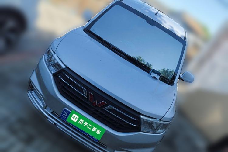 Used Wuling Hongguang V 2021 1.5L Enjoyment Edition LAR