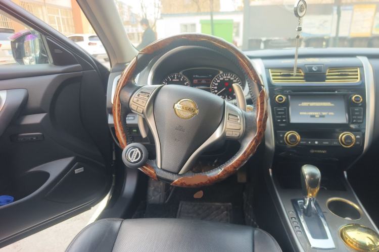 Used Nissan Teana 2014 Duke 2.5L XV-VIP Luxury Edition
