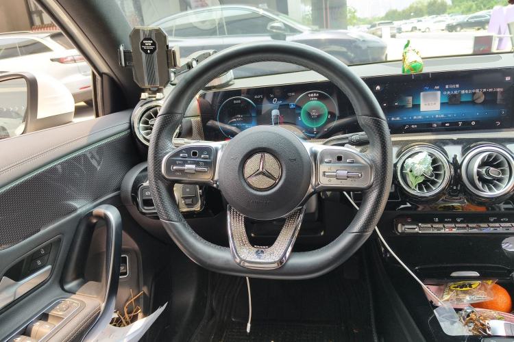 Used Mercedes-Benz A-Class 2022 Second Facelift A 200 L Sport Sedan Fashion Version
