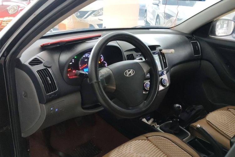 Used Hyundai Celesta 2015 1.6L Manual Comfort Model