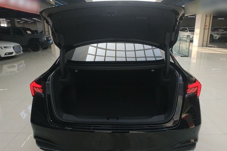 Used Buick LaCrosse 2023 28T Prestige Edition Trunk