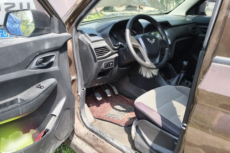 Used Wuling Hongguang 2019 1.5L S Basic Version China VI Standard LAR Driver Seat