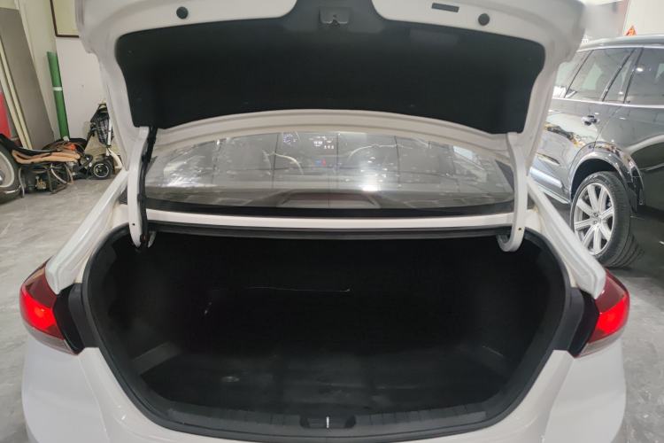 Used Hyundai Elantra (6th Generation / Lingdong) 2016 1.6L Automatic ZhiXuan – Elite Version
