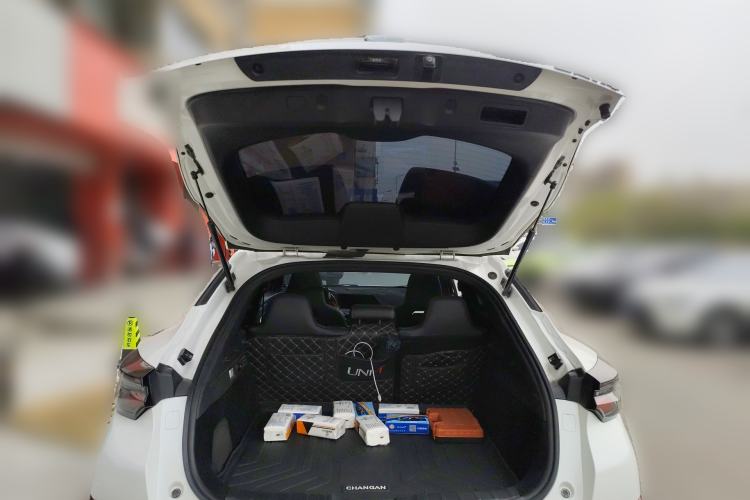 Used CHANGAN UNI-T 2022 1.5T Sport Edition Premium Version Trunk