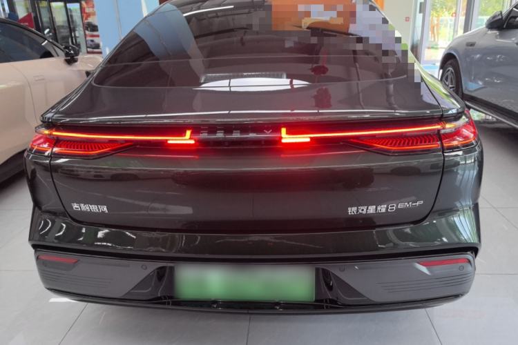 Used Geely Galaxy 8 2025 130km EM-P Starship Edition
