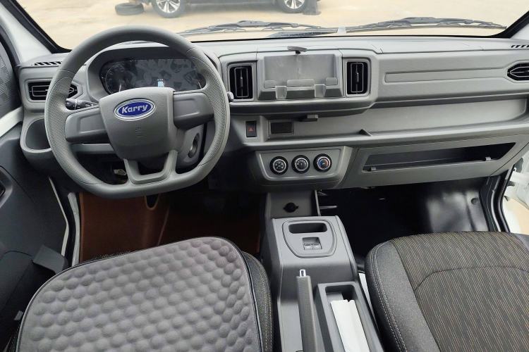 Used Karry Jiangtun E5 2024 268 km Range Open-Window 6-Seater Version
