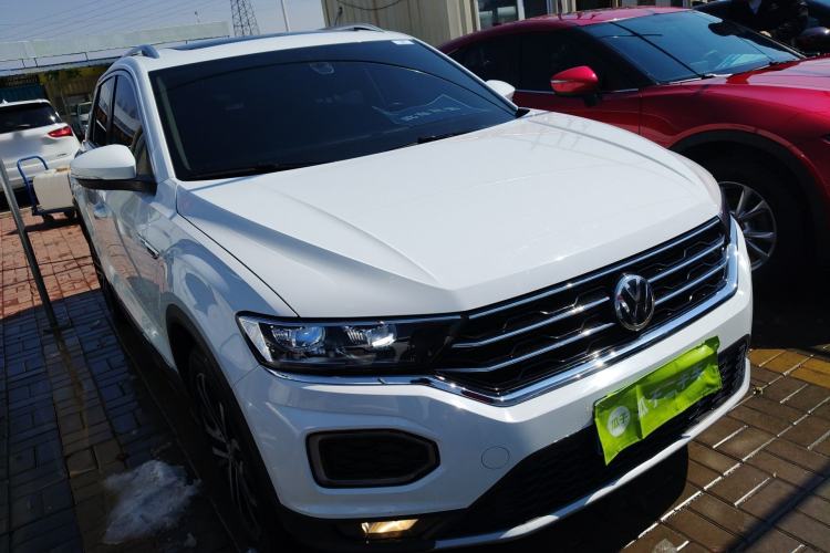 Used Volkswagen T-ROC 2020 280TSI DSG Two-Wheel Drive Comfort Version Front Right 45 Deg