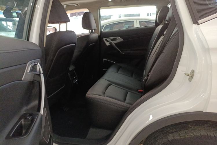 Used Geely Auto Emgrand X7 Sport 2016 1.8TD Automatic Smart Connectivity Version Left Rear Seat