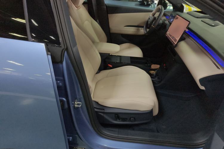 Used Lynk & Co Z20 2025 530 km Range Rear-Wheel Drive Max