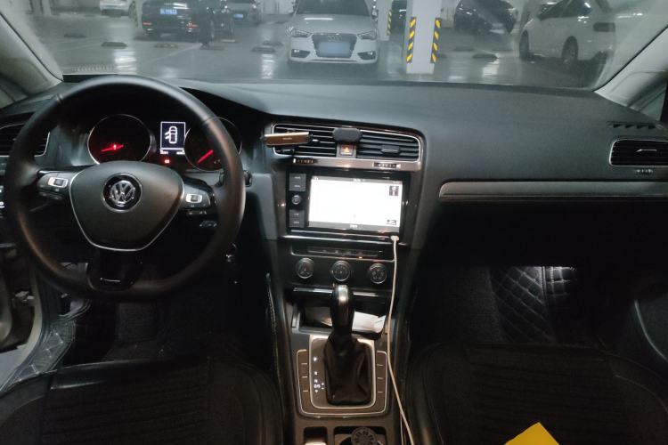 Used Volkswagen Golf 2019 200TSI DSG Comfort & Ambition Edition China VI Standard