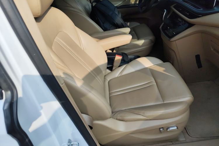 Used Buick GL8 2021 ES Landtrek 653T Luxury Model