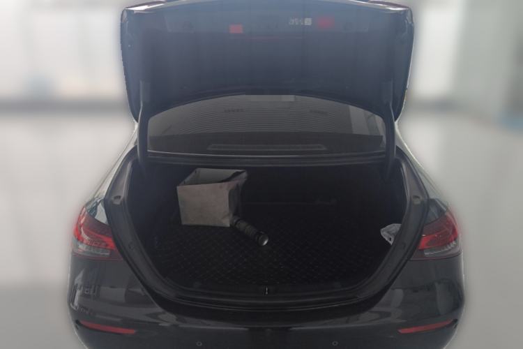 Used Mercedes-Benz E-Class 2022 Updated E 300 L Luxury Edition
