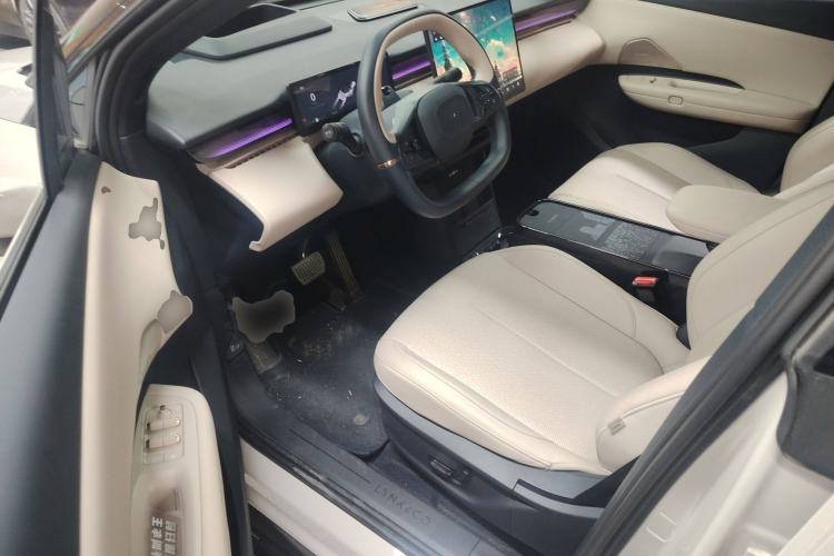 Used Lynk & Co Z20 2025 530 km Range Rear-Wheel Drive Max