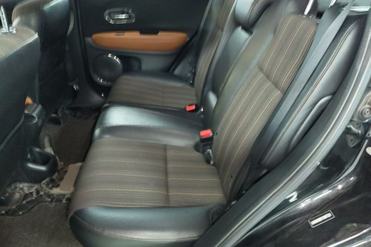 Used Honda Vezel 2015 1.8L CVT 2WD Luxury Model
