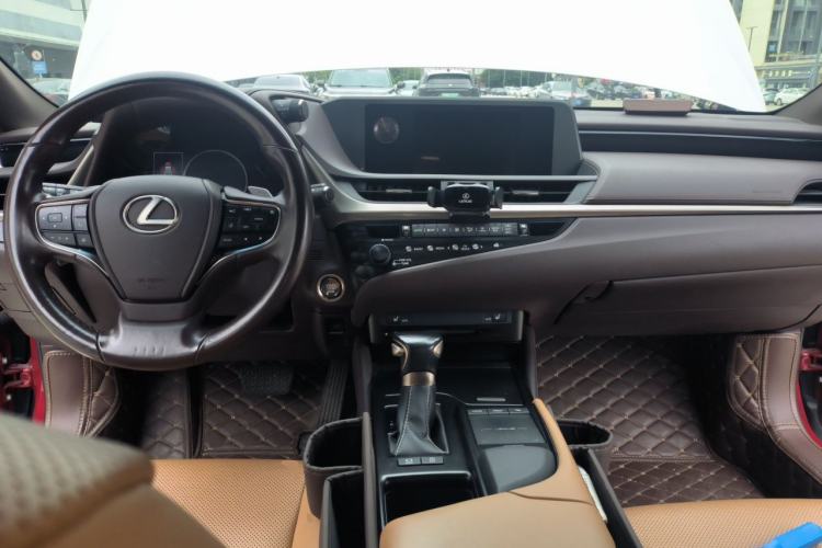 Used Lexus ES 2020 200 Excellence Edition