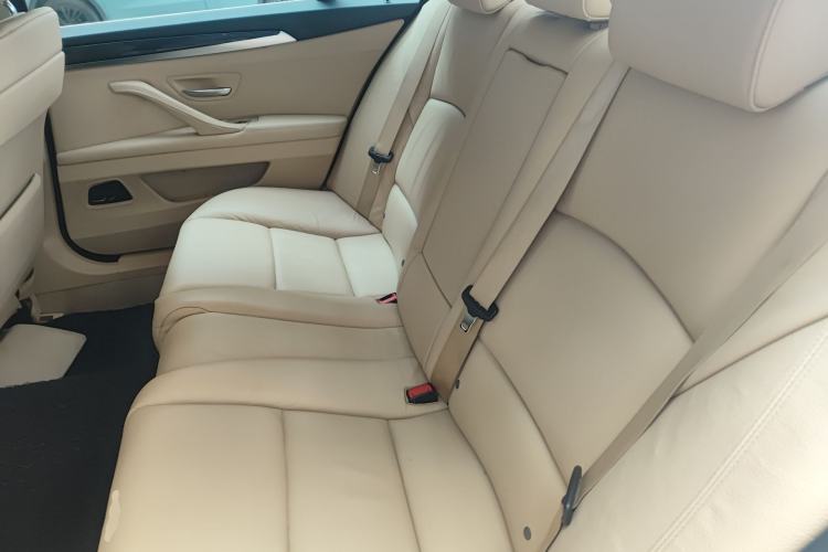 Used BMW 5 Series 2013 525Li Leading Model Left Rear Seat