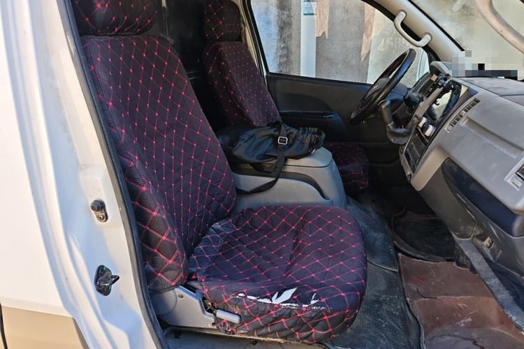 Used Foton Scenic G7 2020 2.4L Commercial Version Short Wheelbase Flat-Top 2-Seater Van China VI Emission Standard 4K22D4M
