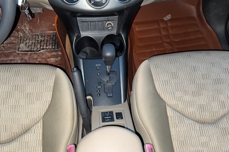 Used Toyota RAV4 2012 Luxurious Edition 2.0L Automatic All-Wheel Drive