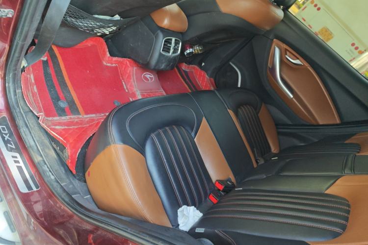 Used Soueast DX7 2015 1.5T Manual Luxury Model Left Rear Seat