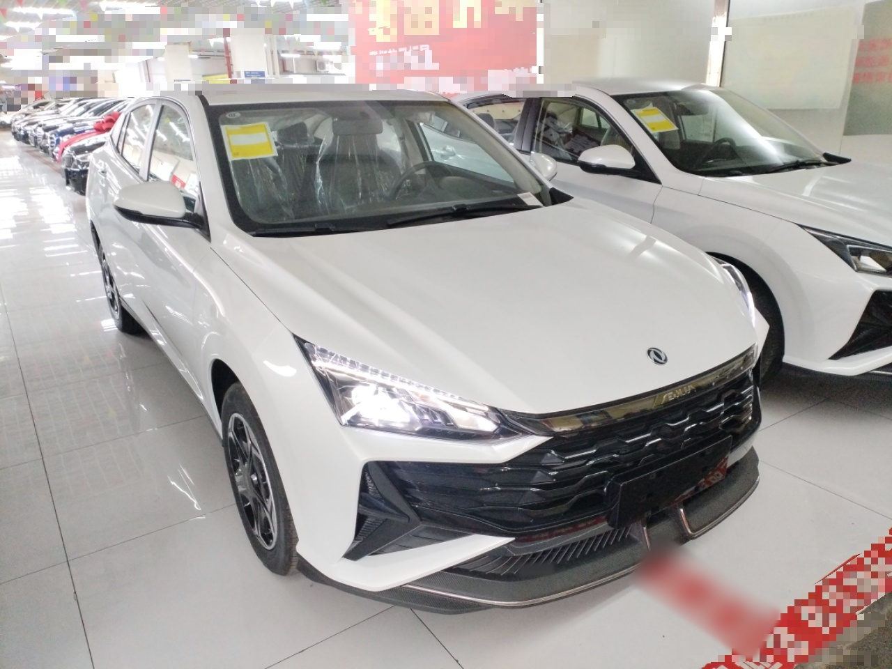 Dongfeng Aeolus Yixuan 2026 1.5L Automatic Luxury Edition — снимка 3