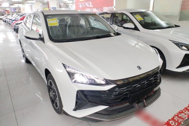 Used Dongfeng Aeolus Yixuan 2026 1.5L Automatic Luxury Edition
