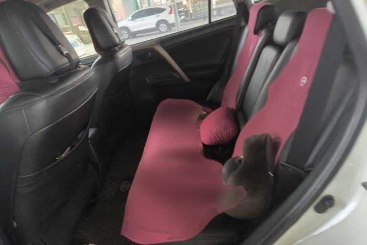 Used Toyota RAV4 2015 2.0L CVT Two-Wheel Drive Fashion Edition
