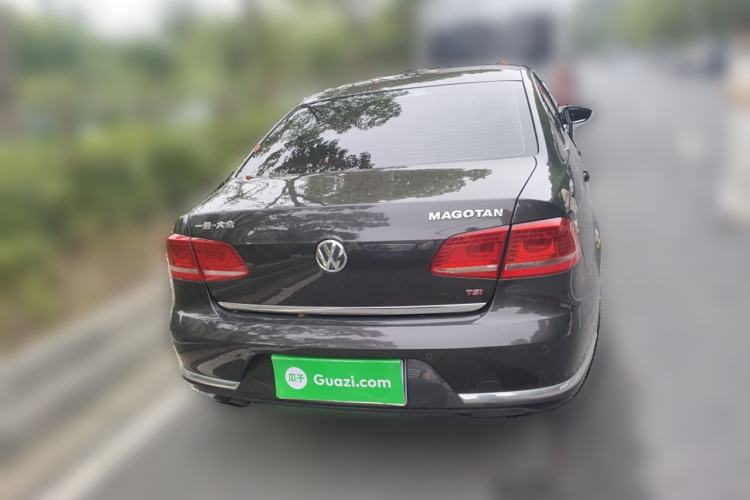 Used Volkswagen Magotan 2013 2.0 TSI Prestige Model
