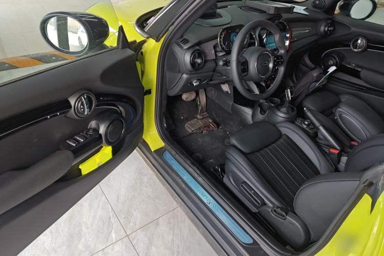 Used MINI MINI 2023 Revised 2.0T COOPER S CABRIO Artist
