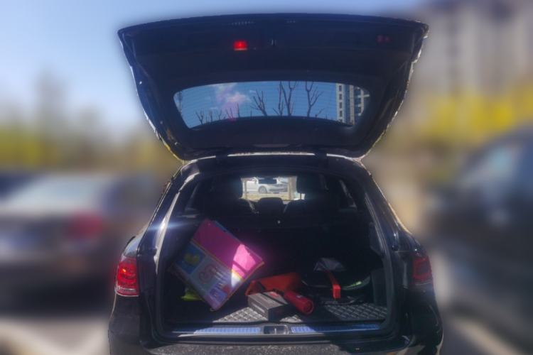 Used Mercedes-Benz GLC 2022 Second Facelift GLC 260 L 4MATIC Luxury Edition Trunk