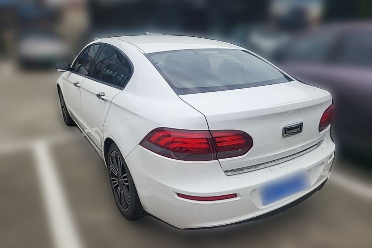 Used Qoros 3 2015 Sedan 1.6T Automatic ZhiZhen Enhanced Model