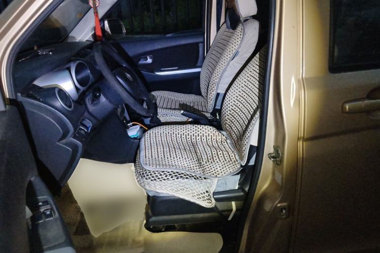 Used CHANGAN KAICHENG Ounuo S 2014 1.5L Base Version
